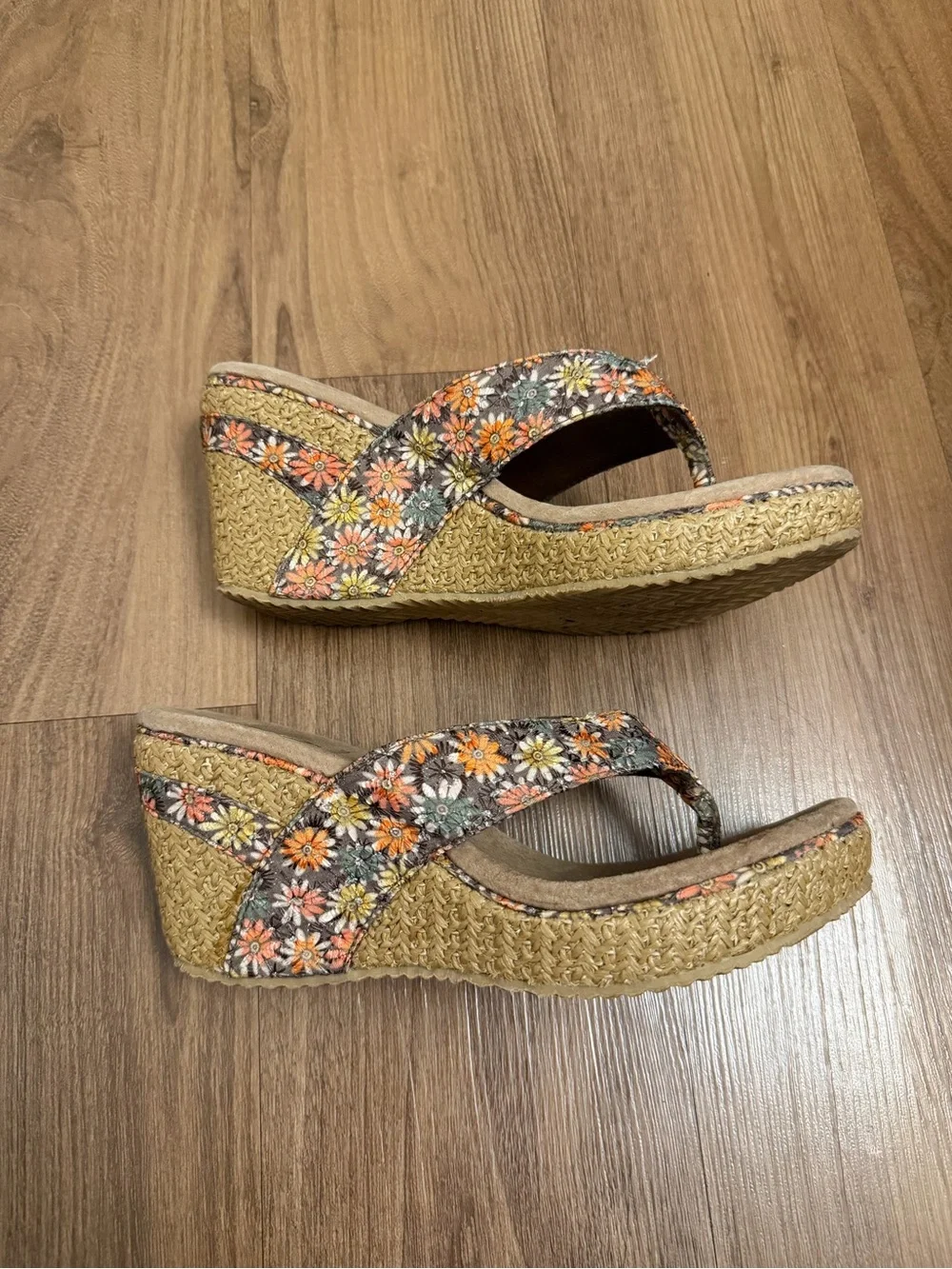 Volatile tan espadrille